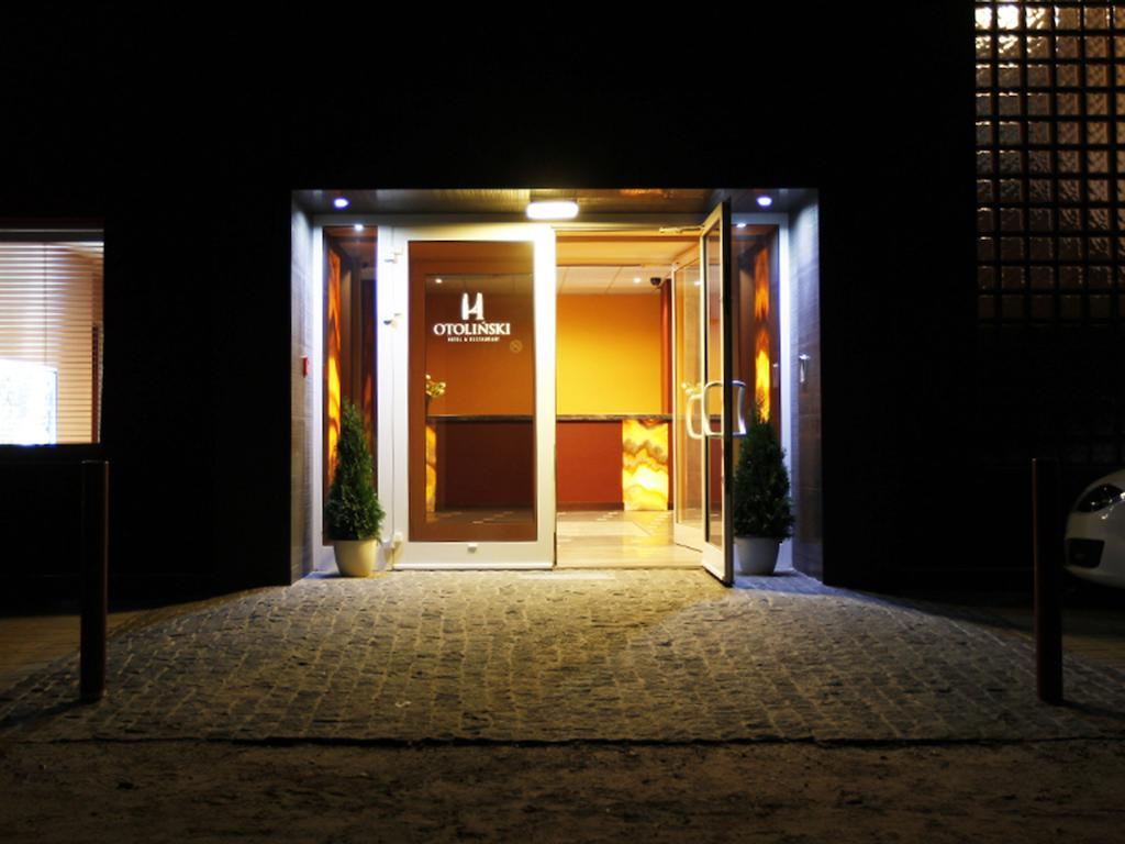 Hotel Otolinski ปวอตสก์ ภายนอก รูปภาพ