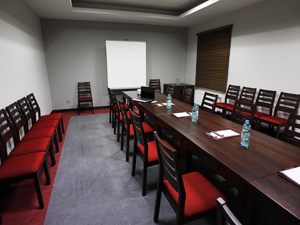 Hotel Otolinski ปวอตสก์ ภายนอก รูปภาพ