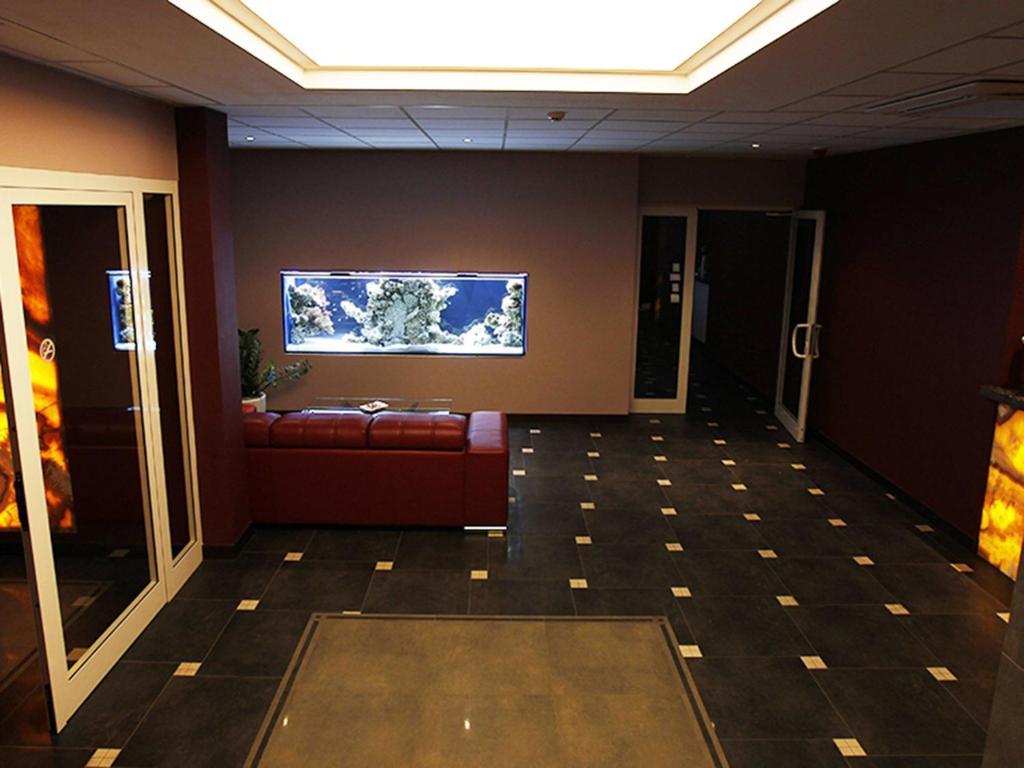 Hotel Otolinski ปวอตสก์ ภายนอก รูปภาพ