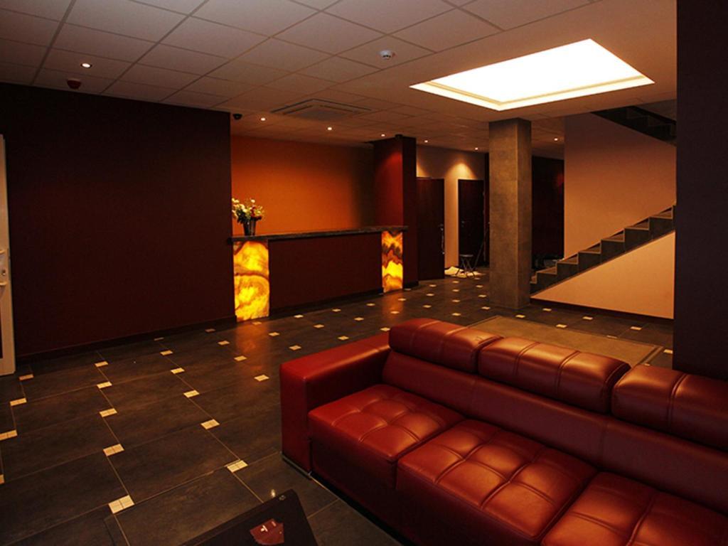 Hotel Otolinski ปวอตสก์ ภายนอก รูปภาพ